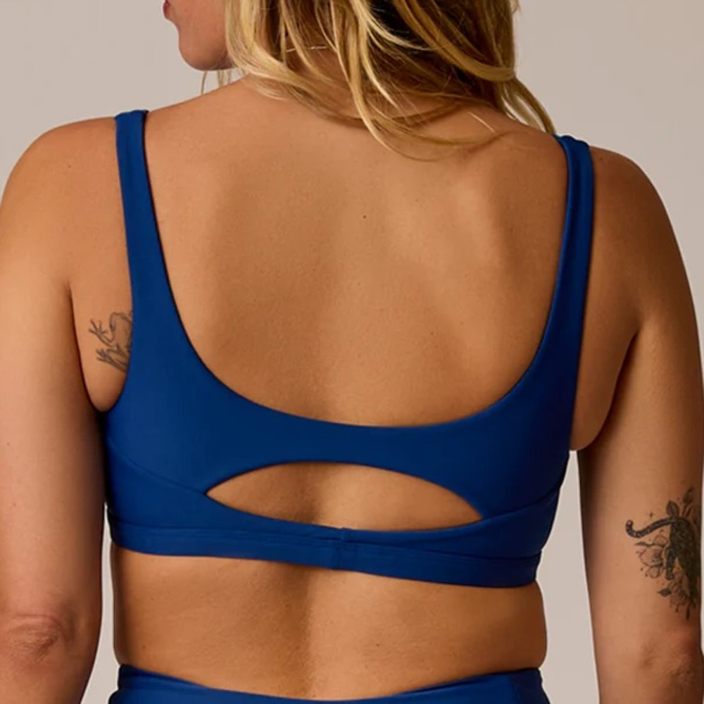 Carve Designs Korbyn Compression Bikini Top NWT - Picture 2 of 2